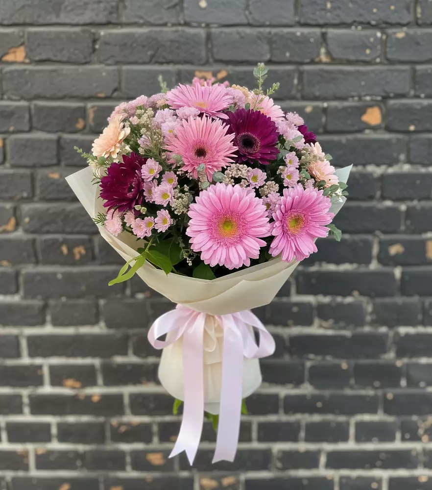 Букет цветов из: Герберы и Хризантемы в Березовском Свердловской области