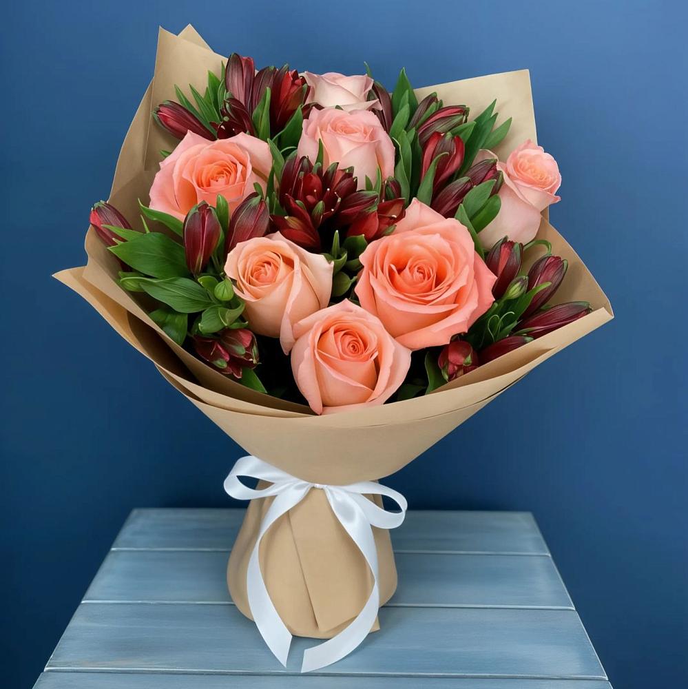 Букет цветов из: Розы и Альстромерии в Березовском Свердловской области