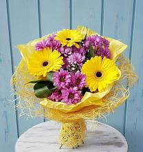 Букет цветов из:  Хризантемы и Герберы в Березовском Свердловской области