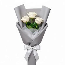 Букет 3 белые розы в Березовском Свердловской области