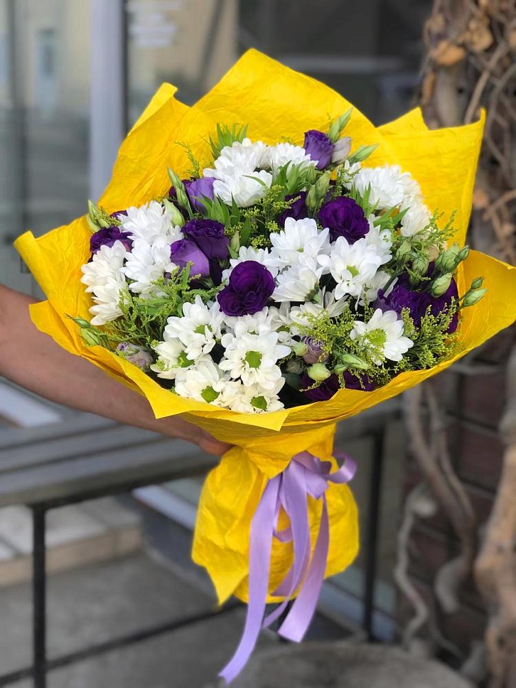 Букет цветов из: Ирисы, Хризантемы и Ромашки в Березовском Свердловской области