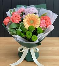 Букет цветов из:  Гвоздики, Розы, Герберы и Хризантемы #REPLACE_PRED# Березовском Свердловской области