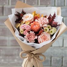 Букет цветов из:  Гвоздики, Хризантемы и Розы в Березовском Свердловской области