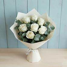 Букет Белые розы в Эвкалипте в Березовском Свердловской области