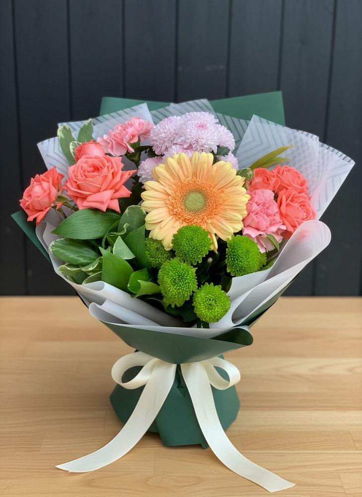 Букет цветов из: Гвоздики, Розы, Герберы и Хризантемы в Березовском Свердловской области