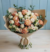 Букет цветов из:  Альстромерии и Розы в Березовском Свердловской области
